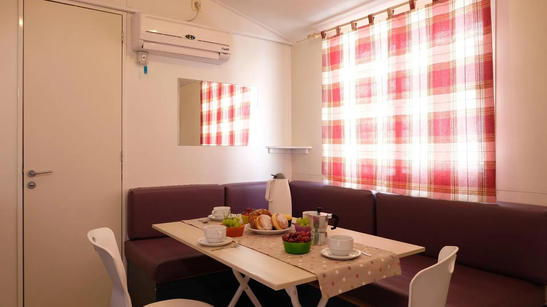 Campsite Happy Camp Mobile Homes In Kamemi Village Seccagrande
