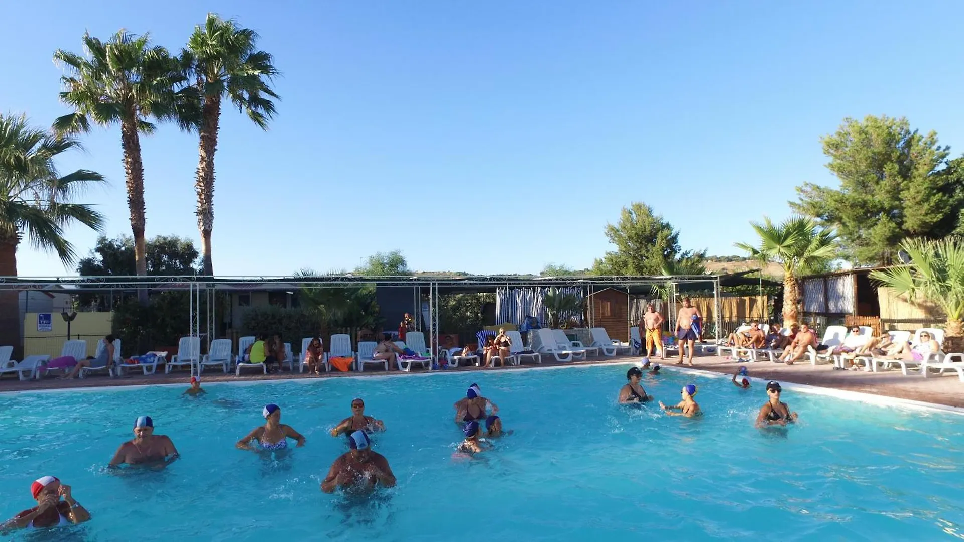 Happy Camp Mobile Homes In Kamemi Village Seccagrande  Campsite Seccagrande (Sicily)
